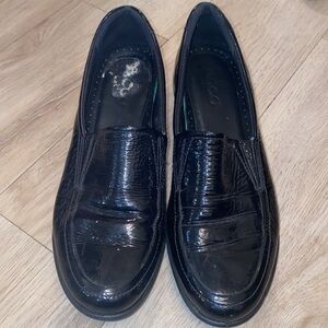 ECCO Women's Black Patent Leather Slip On Dress Shoes size 40 9/9.5